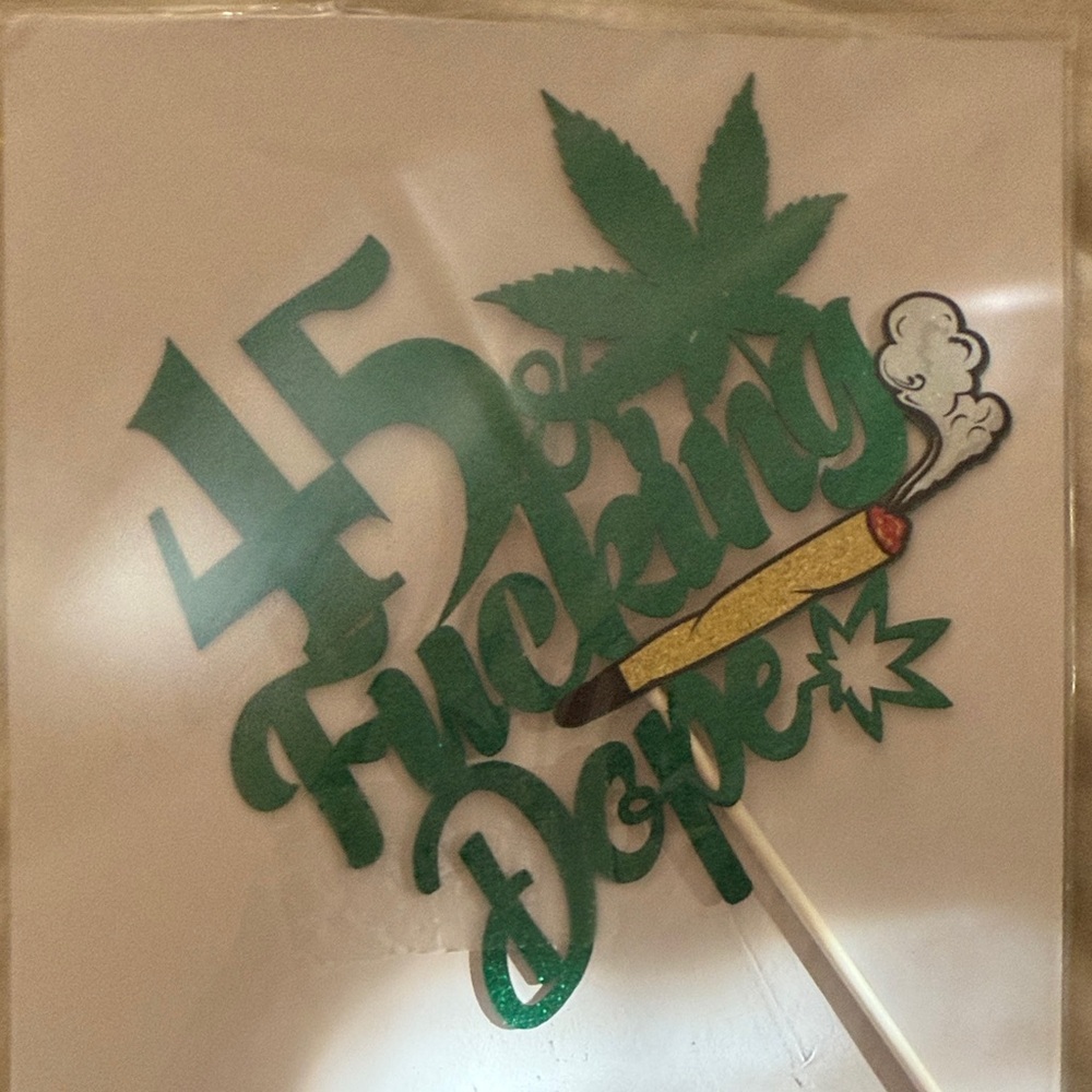 Cannabis-Themed Cake Topper